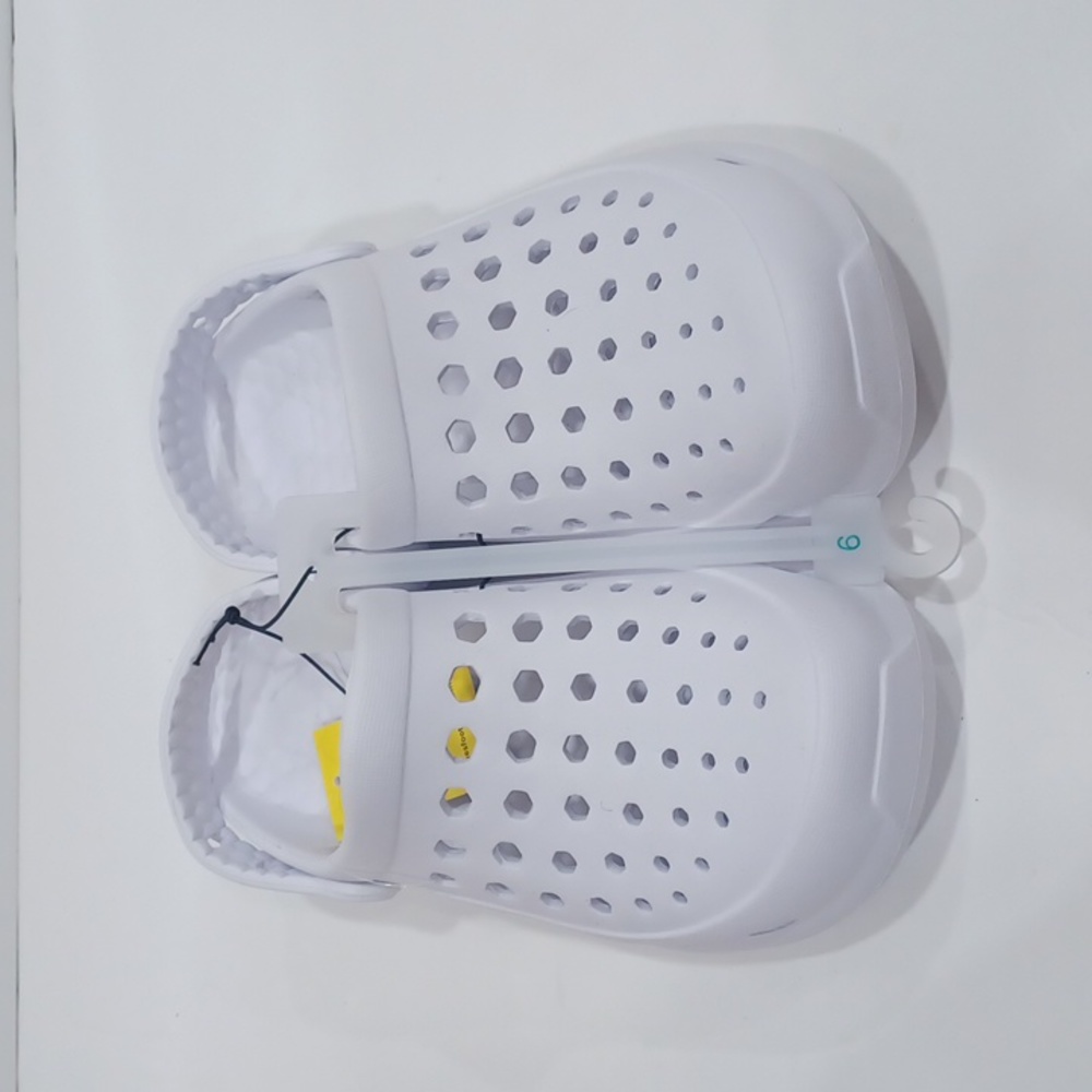 Joybees clogs